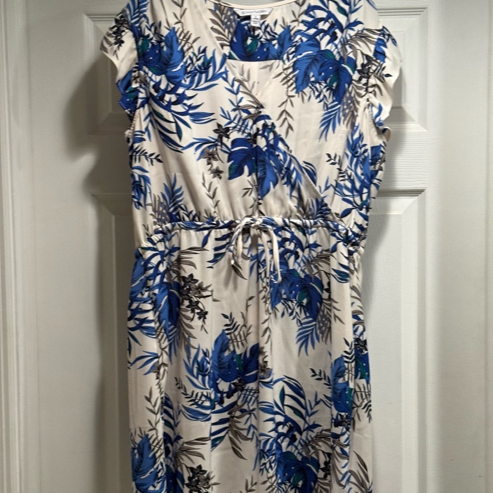 41 Hawthorn Blue and White Floral Midi Dress